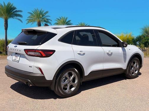 Space Silver Metallic 2025 Ford Escape ST-Line