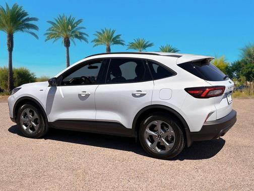 Space Silver Metallic 2025 Ford Escape ST-Line