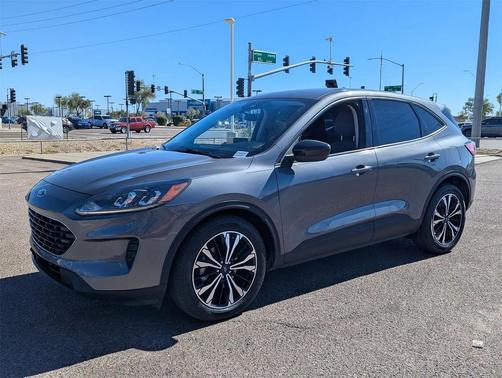 2022 Ford Escape SE