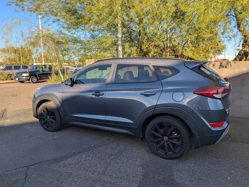2017 Hyundai TUCSON Night