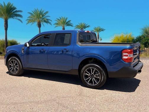 Atlas Blue Metallic 2024 Ford Maverick Lariat