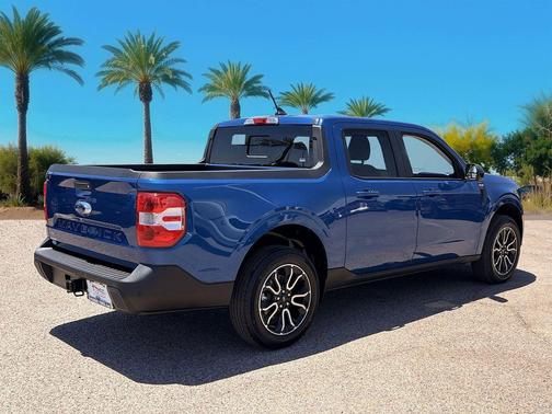 Atlas Blue Metallic 2024 Ford Maverick Lariat