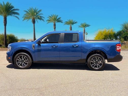Atlas Blue Metallic 2024 Ford Maverick Lariat