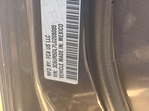 Granite Crystal Metallic Clearcoat 2020 RAM 2500 Big Horn Crew Cab 4x4 6'4' Box