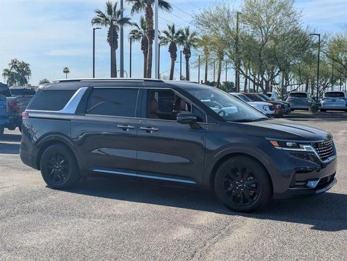 2024 Kia Carnival SX