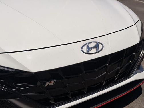 Ceramic White 2022 Hyundai ELANTRA N Base