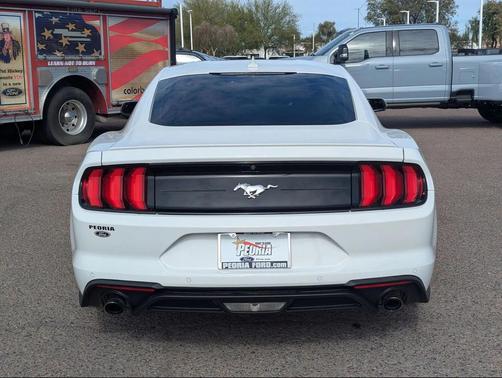 2022 Ford Mustang EcoBoost Premium