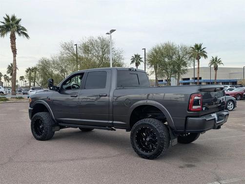 2022 RAM 2500 Limited Crew Cab 4x4 6'4' Box