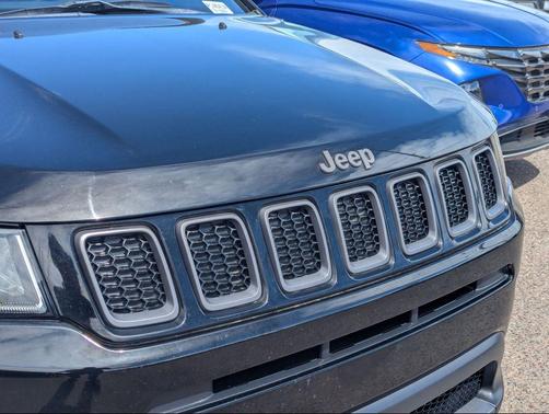 Diamond Black Crystal Pearlcoat 2021 Jeep Compass 80th Special Edition