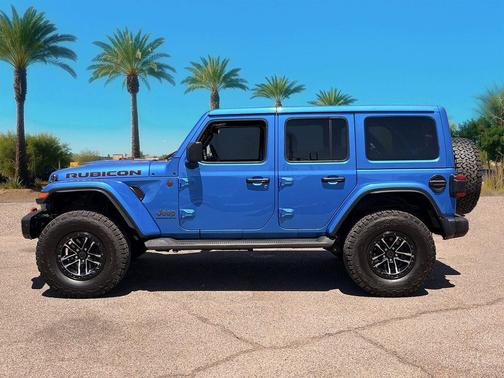 Hydro Blue Pearlcoat 2025 Jeep Wrangler Rubicon