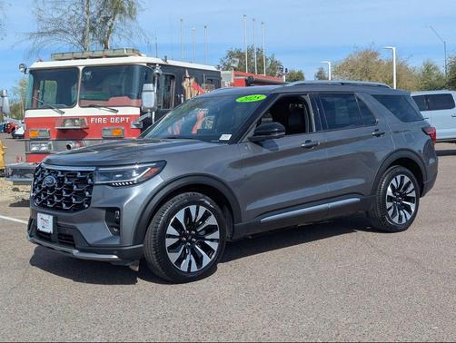 2025 Ford Explorer Platinum