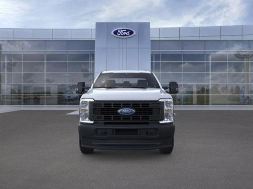 Oxford White 2026 Ford F-350 XL