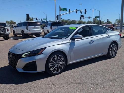 2023 Nissan Altima 2.5 SL