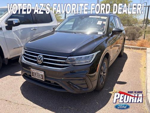 Deep Black Pearl 2023 Volkswagen Tiguan 2.0T SE