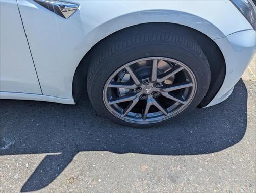 2019 Tesla Model 3 Mid Range