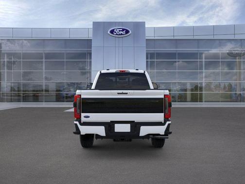 2026 Ford F-350 Platinum
