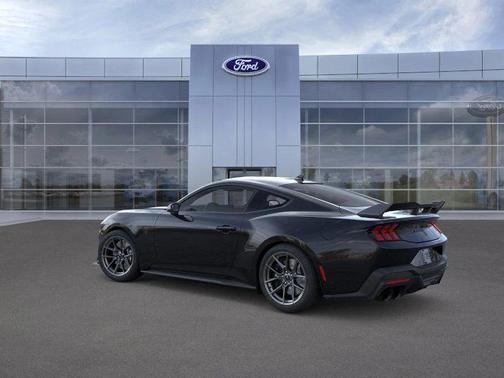 2025 Ford Mustang Dark Horse Fastback