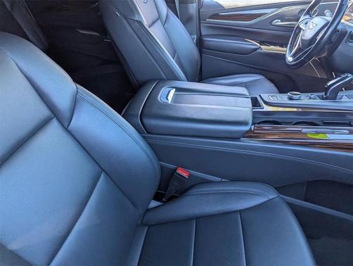 2022 Cadillac Escalade ESV Luxury