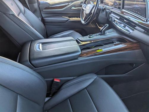 2022 Cadillac Escalade ESV Luxury