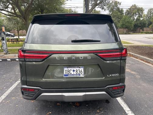 2023 Lexus LX 600 Luxury