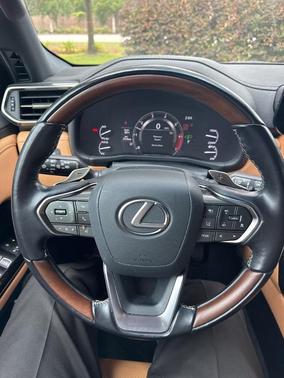2023 Lexus LX 600 Luxury