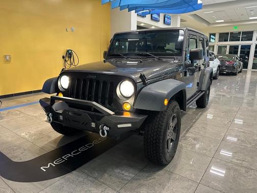 Photo 2 of 17 of 2016 Jeep Wrangler Unlimited Sport