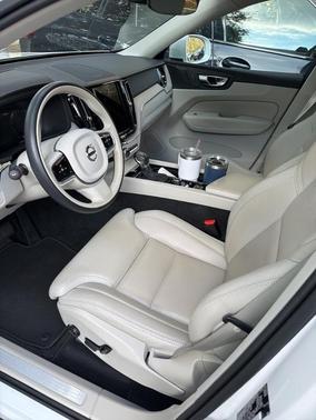 2021 Volvo XC60 T5 Inscription