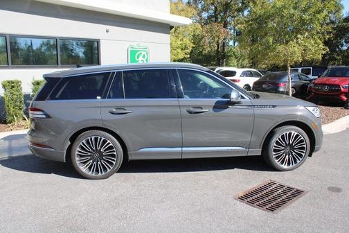 2022 Lincoln Aviator Black Label AWD