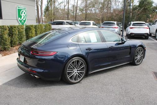 2018 Porsche Panamera 4S