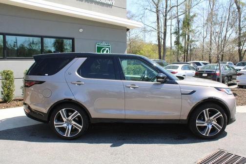 2023 Land Rover Discovery P360 Metropolitan Edition