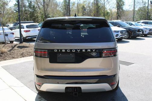 2023 Land Rover Discovery P360 Metropolitan Edition