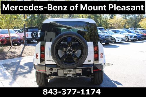 2023 Land Rover Defender X-DYNAMIC SE