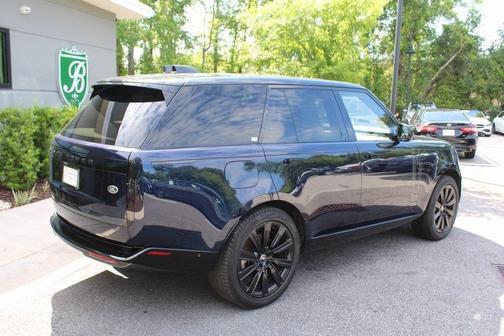 2023 Land Rover Range Rover P400 SE