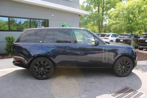 2023 Land Rover Range Rover P400 SE