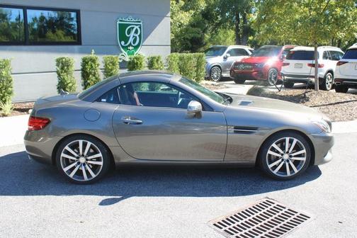 2017 Mercedes-Benz SLC 300 Base