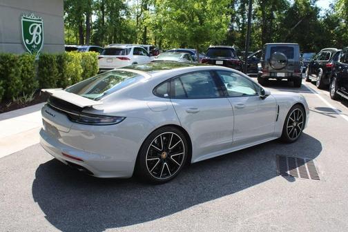 2023 Porsche Panamera Turbo S