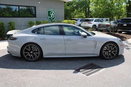 2023 Porsche Panamera Turbo S