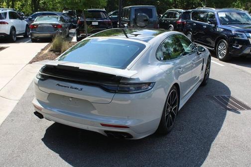2023 Porsche Panamera Turbo S
