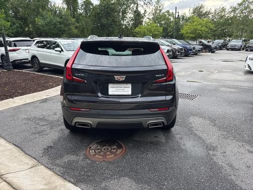 2023 Cadillac XT4 Premium Luxury