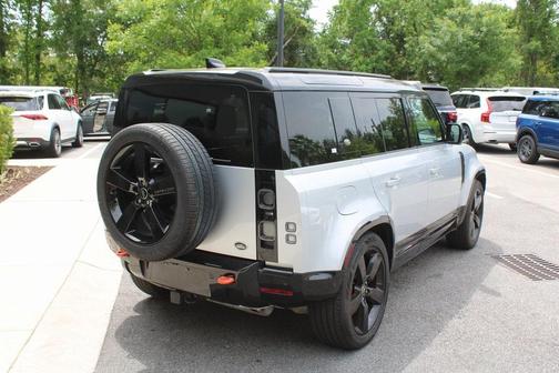 2023 Land Rover Defender 110 X