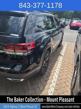 Deep Black Pearl Effect 2023 Volkswagen Atlas 2.0T SE w/Technology