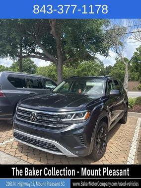 Deep Black Pearl Effect 2023 Volkswagen Atlas 2.0T SE w/Technology