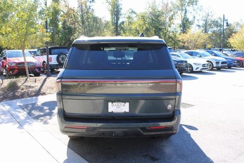 2025 Lincoln Navigator Reserve