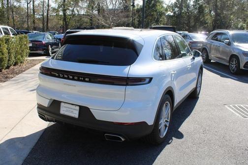 2024 Porsche Cayenne Base