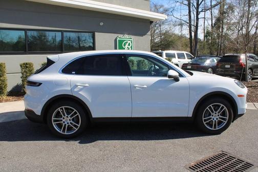 2024 Porsche Cayenne Base