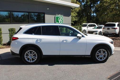 2025 Mercedes-Benz GLC 300 Base