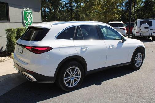 2025 Mercedes-Benz GLC 300 Base