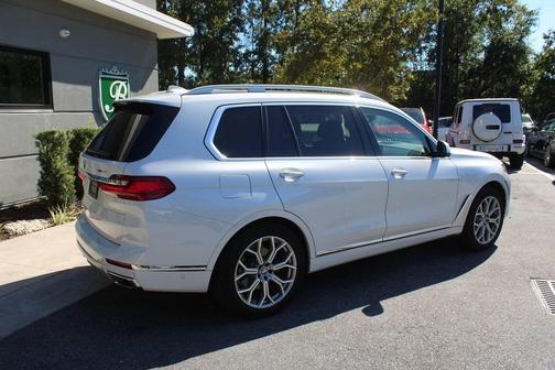 2020 BMW X7 xDrive40i