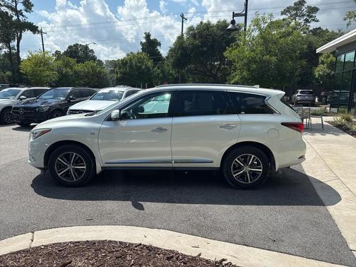 2016 INFINITI QX60 Base
