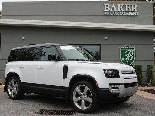 2024 Land Rover Defender P500 SE